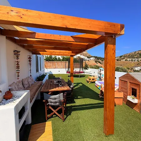 Apademia Comfort 65sqm * Skyros